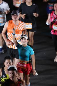 BIB: 112, 26061, 632
                            <button type="button" onclick="openModal(23014108)" class="btn btn-primary btn-sm float-right btn-popup" data-toggle="modal" data-target=".modal-high-quality">
                        <i class="fas fa-shopping-cart"></i> Add to Cart
                    </button>
                                            <button type="button" onclick="isThisMe(23014108, true)" class="btn btn-success btn-sm float-right btn-popup btn-isme hidden" data-toggle="tooltip" data-placement="bottom" title="นี่คือรูปของคุณใช่ไหม คลิกที่นี่เพื่อเอาเข้าอัลบั้ม">
                        <i class="fas fa-plus"></i> Add to album
                    </button>
                    <button type="button" onclick="isThisMe(23014108, false)" class="btn btn-warning btn-sm float-right btn-popup btn-isnotme hidden">
                        <i class="fas fa-ban"></i> Remove from album
                    </button>